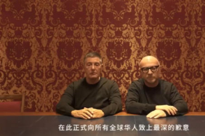 暑假到了，手机给不给孩子？